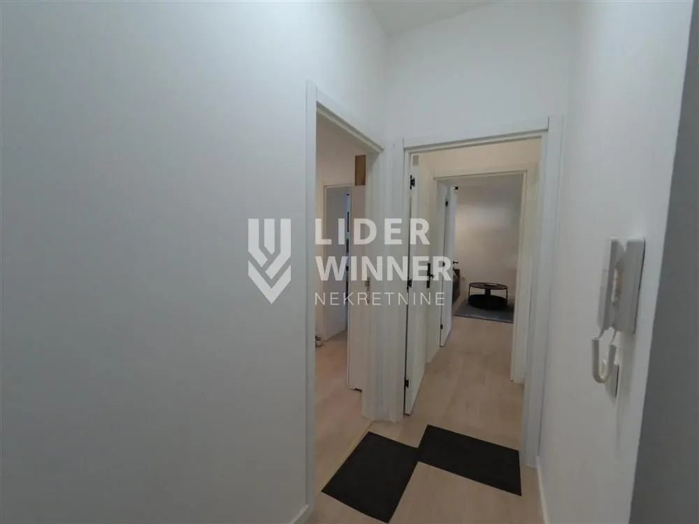 Sale, three bedroom apartment, 68m², Savski Venac, Beograd