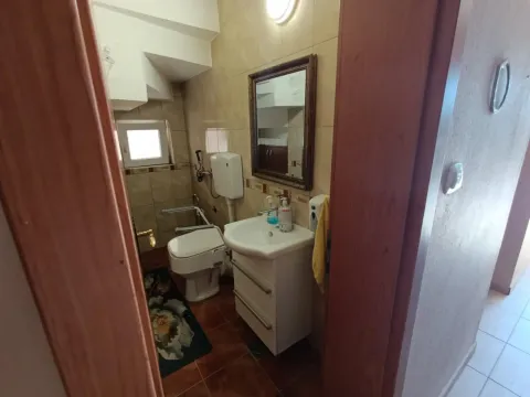 Prodaja, kuća, 200m², Donja Gorica, Podgorica - image 9