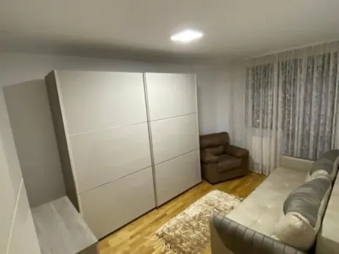 Izdavanje, dvosoban stan, 65m², Centar, Niš - image 10