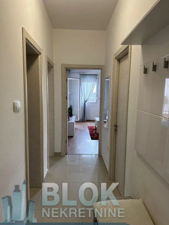 Izdavanje, dvosoban stan, 70m², City Kvart, Podgorica