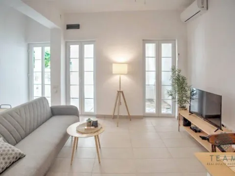 Sale, two bedroom apartment, 70m², Baošići, Herceg Novi - image 3