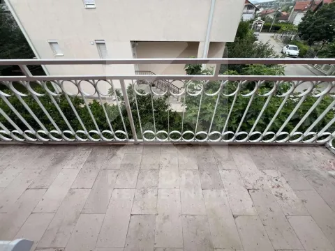 Rent, three bedroom apartment, 100m², Zagorič, Podgorica - image 14