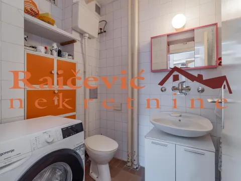 Sale, four bedroom apartment, 97m², Stari Grad, Beograd - image 16