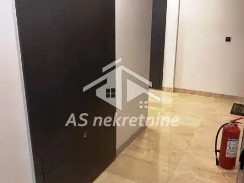 Izdavanje, trosoban stan, 56m², Južni Bulevar, Vračar Sve Podlokacije - image 28