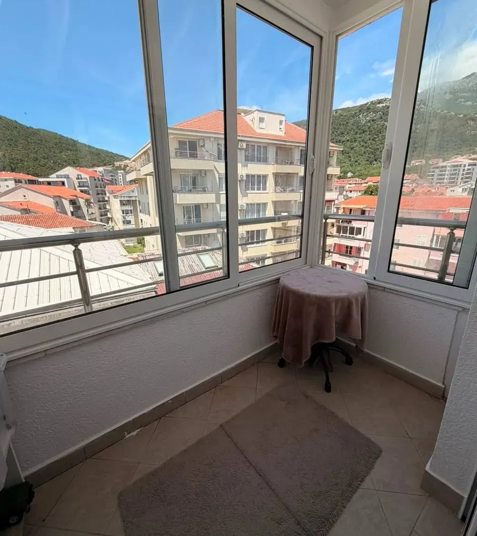 Rent, two bedroom apartment, 70m², Babilonija, Budva