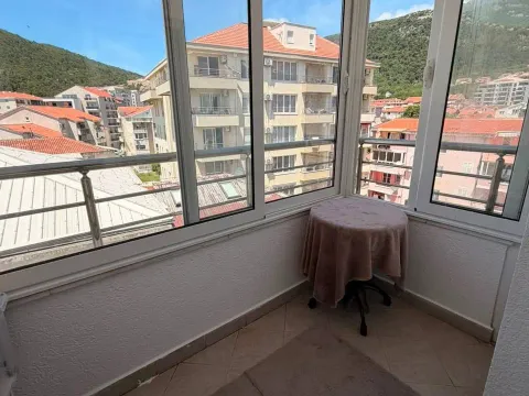Rent, two bedroom apartment, 70m², Babilonija, Budva - image 3