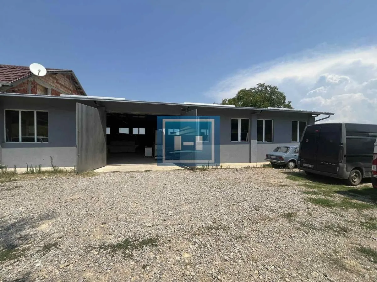 Sale, office space, 328m², Majur, Jagodina