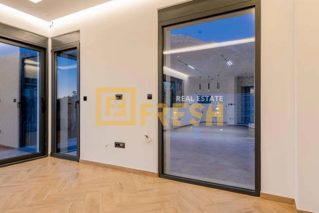 Sale, house, 240m², Budva, Crna Gora