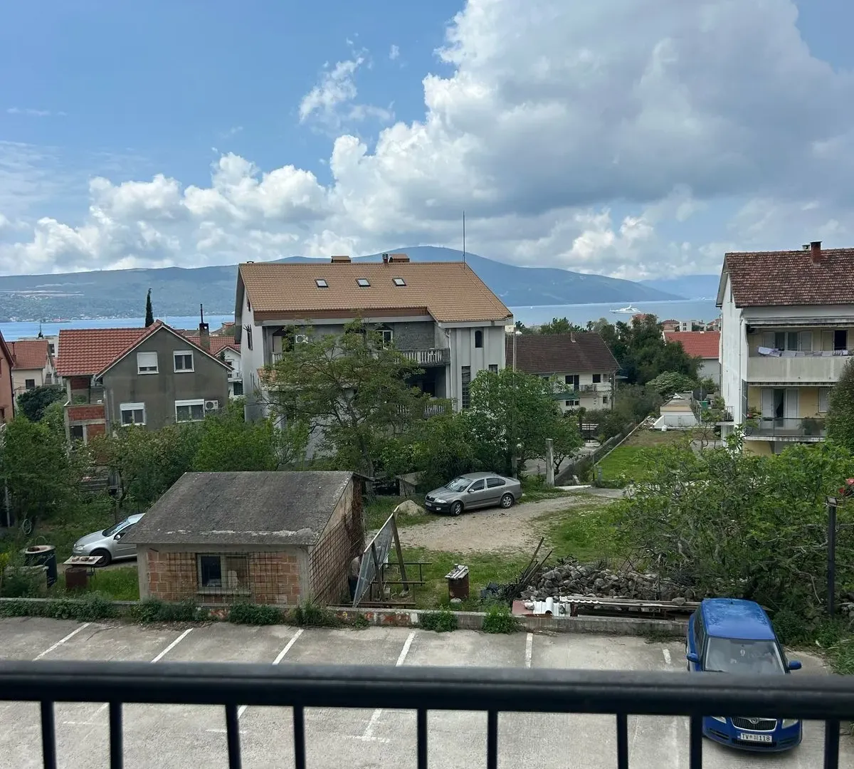 Prodaja, dvosoban stan, 70m², Centar, Tivat