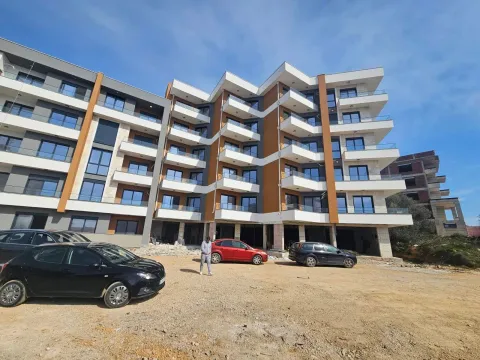 Prodaja, jednosoban stan, 48m², Ulcinj, Crna Gora - image 8