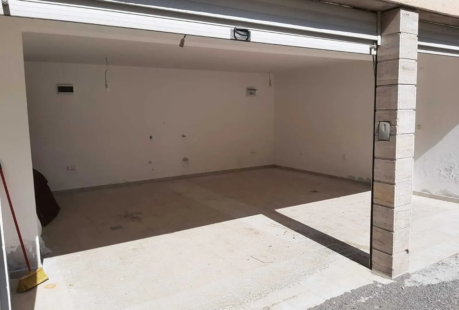 Prodaja, trosoban stan, 138m², Lazi, Budva
