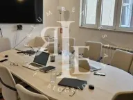 Izdavanje, poslovni prostor, 130m², Stari Grad, Beograd - image 1