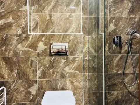 Izdavanje, jednosoban stan, 40m², Centar, Budva - image 4