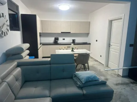 Prodaja, kuća, 130m², Bar, Crna Gora - image 5