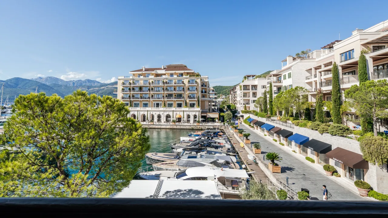 Prodaja, dvosoban stan, 140m², Porto Montenegro, Tivat