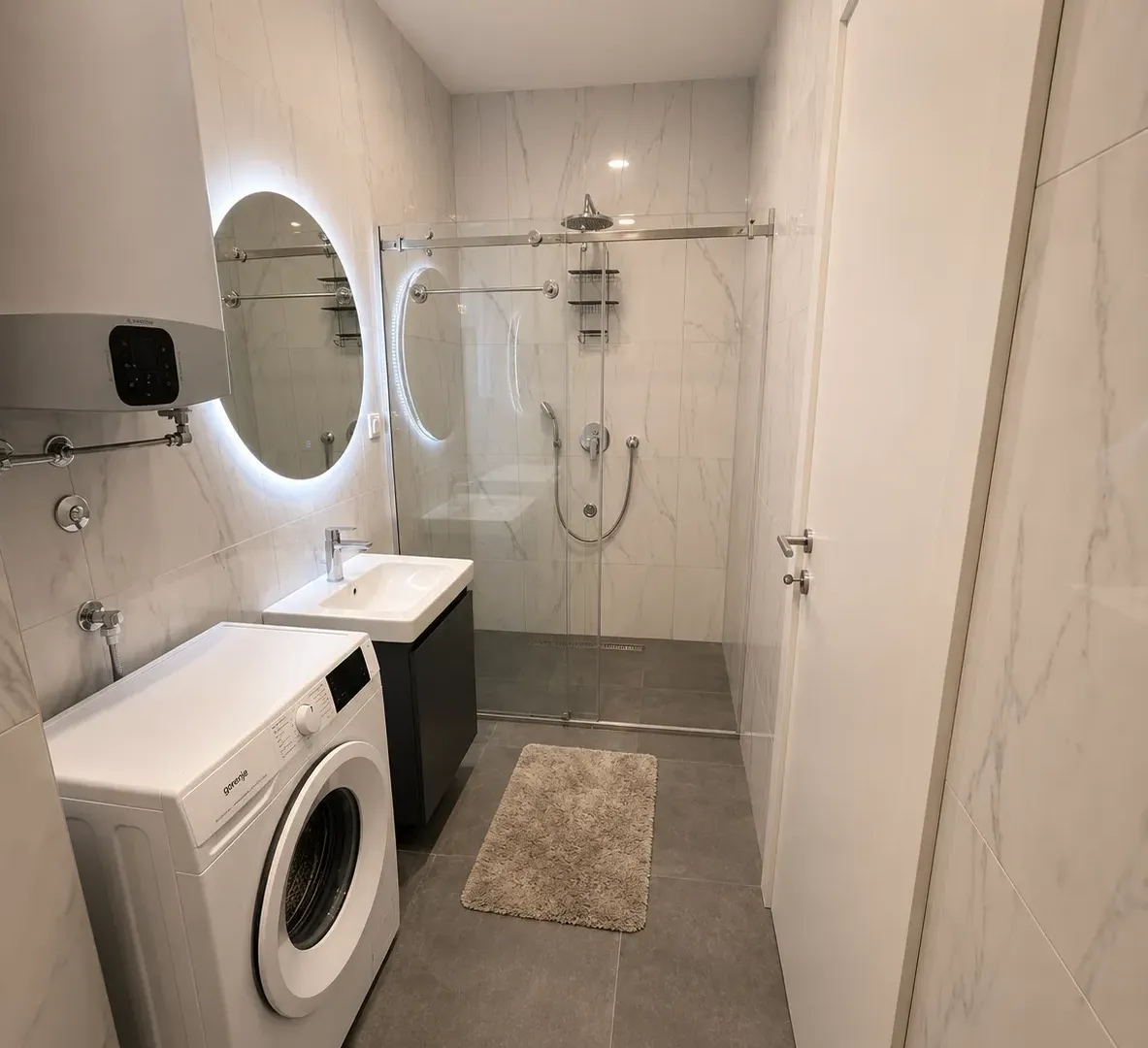 Prodaja, dvosoban stan, 78m², Soho City, Bar