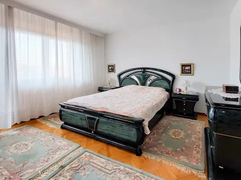 Sale, house, 295m², Sremčica, Beograd - image 12