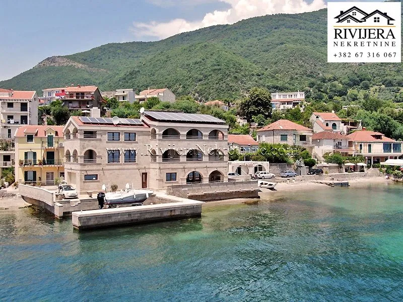 Prodaja, kuća, 411m², Đenovići, Herceg Novi