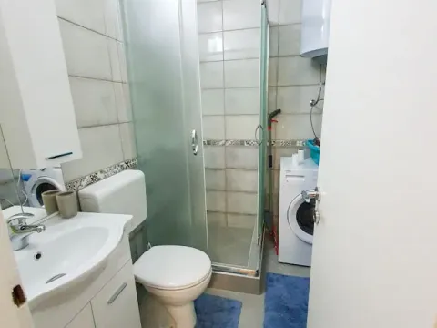 Izdavanje, jednosoban stan, 45m², Preko Morače, Podgorica - image 2