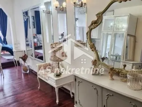 Rent, two bedroom apartment, 56m², Vračar Sve Podlokacije, Beograd - image 15