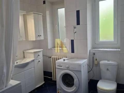 Izdavanje, trosoban stan, 88m², Centar, Novi Sad - image 12