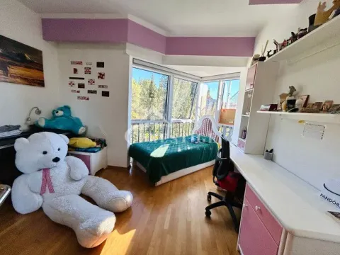 Prodaja, trosoban stan, 136m², Centar, Podgorica - image 3