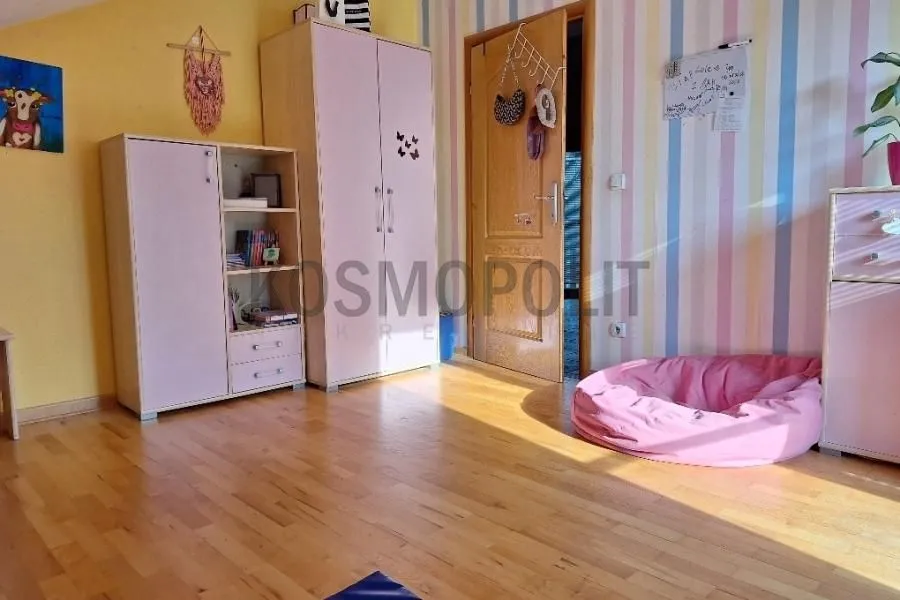 Sale, house, 180m², Jajinci, Voždovac Sve Podlokacije