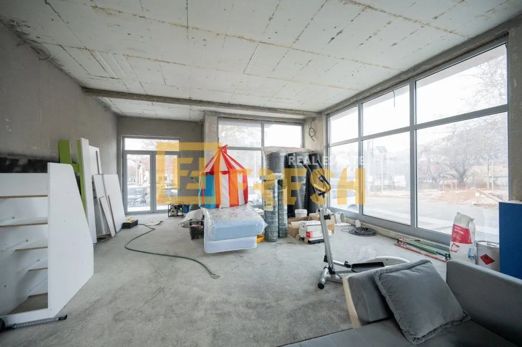 Sale, office space, 260m², Cetinje, Crna Gora
