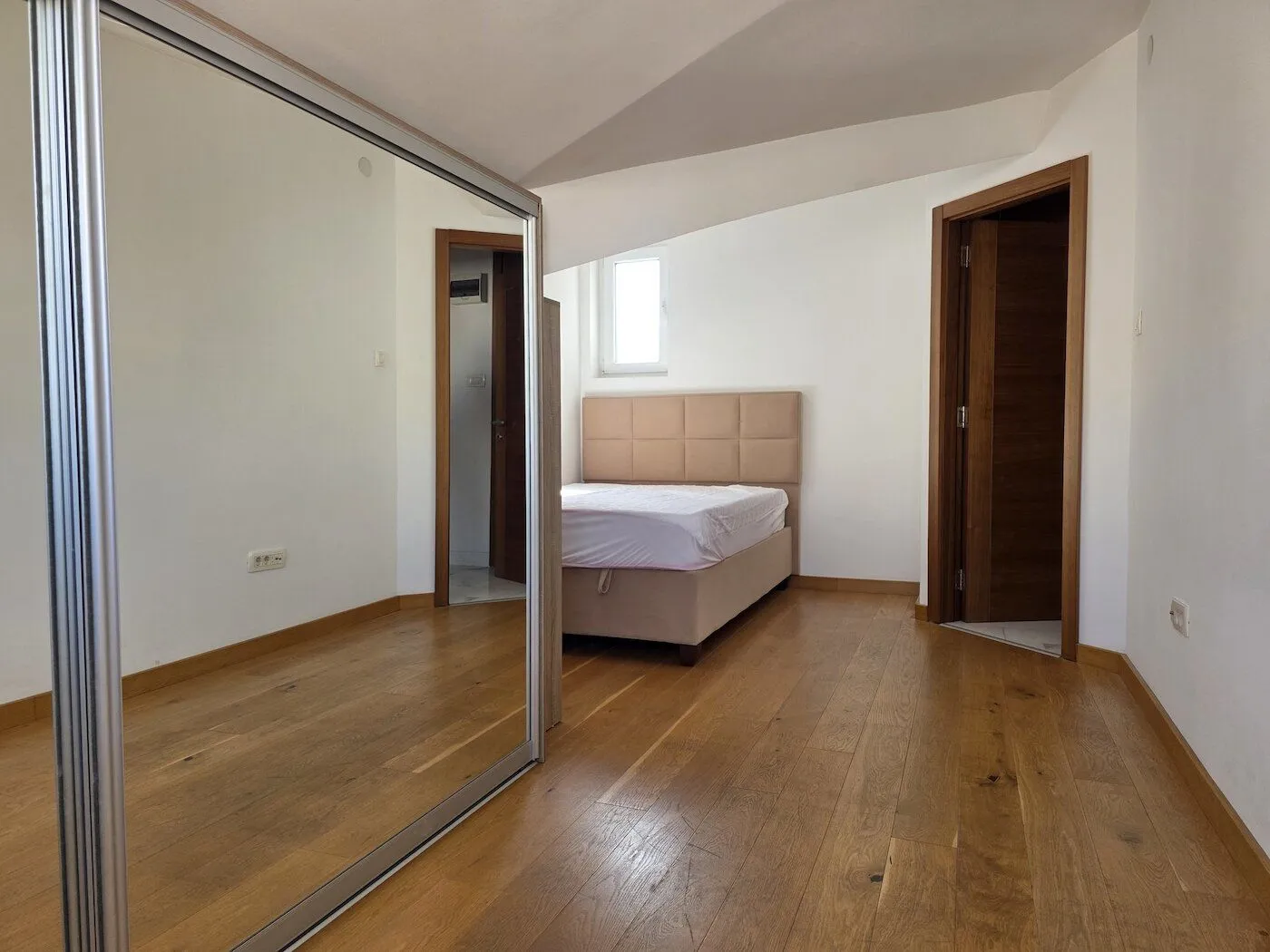 Rent, two bedroom apartment, 75m², Stara Varoš, Podgorica