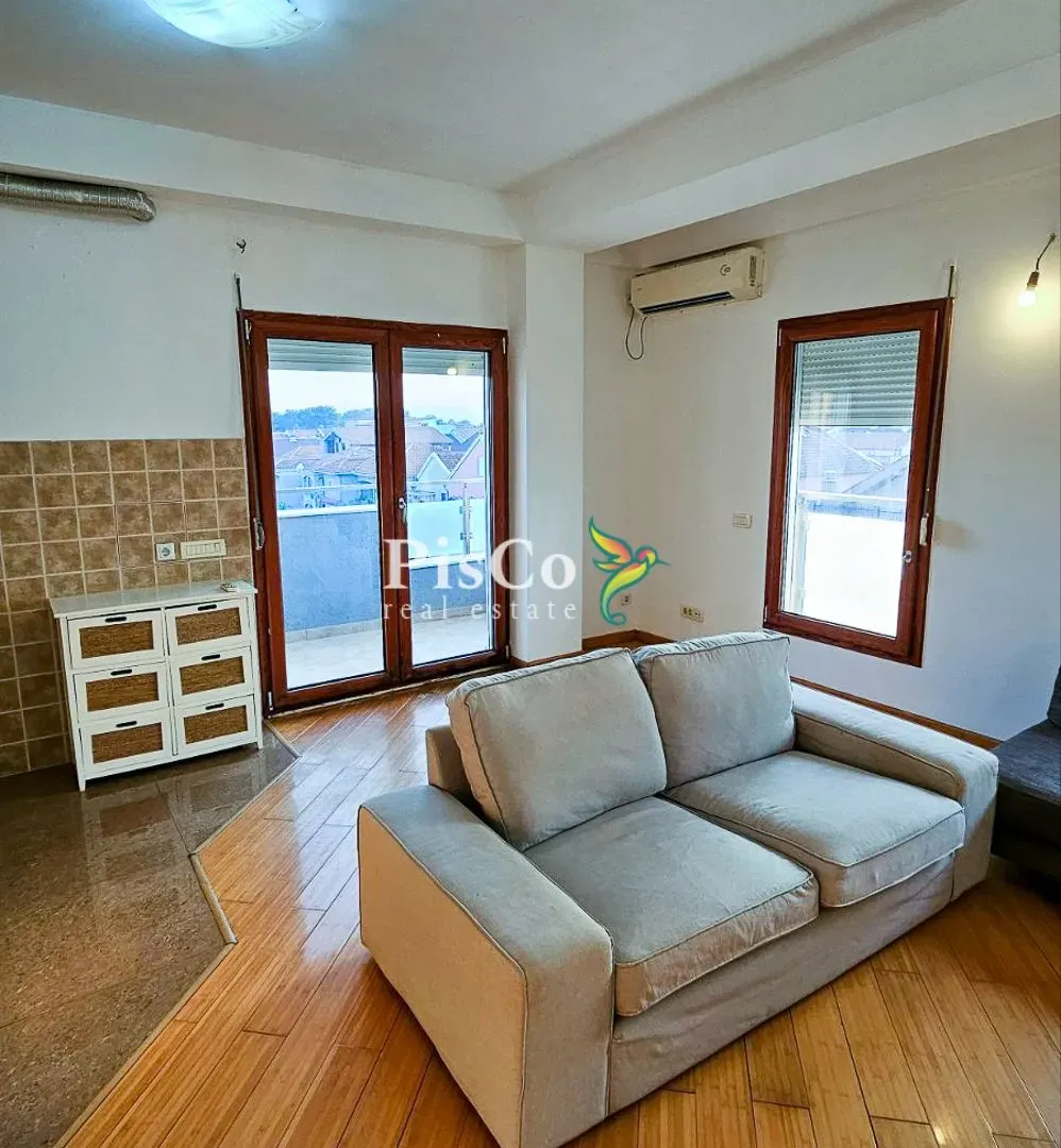Rent, two bedroom apartment, 64m², Stari Aerodrom, Podgorica