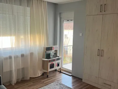 Rent, two bedroom apartment, 75m², Gornja Gorica, Podgorica - image 10