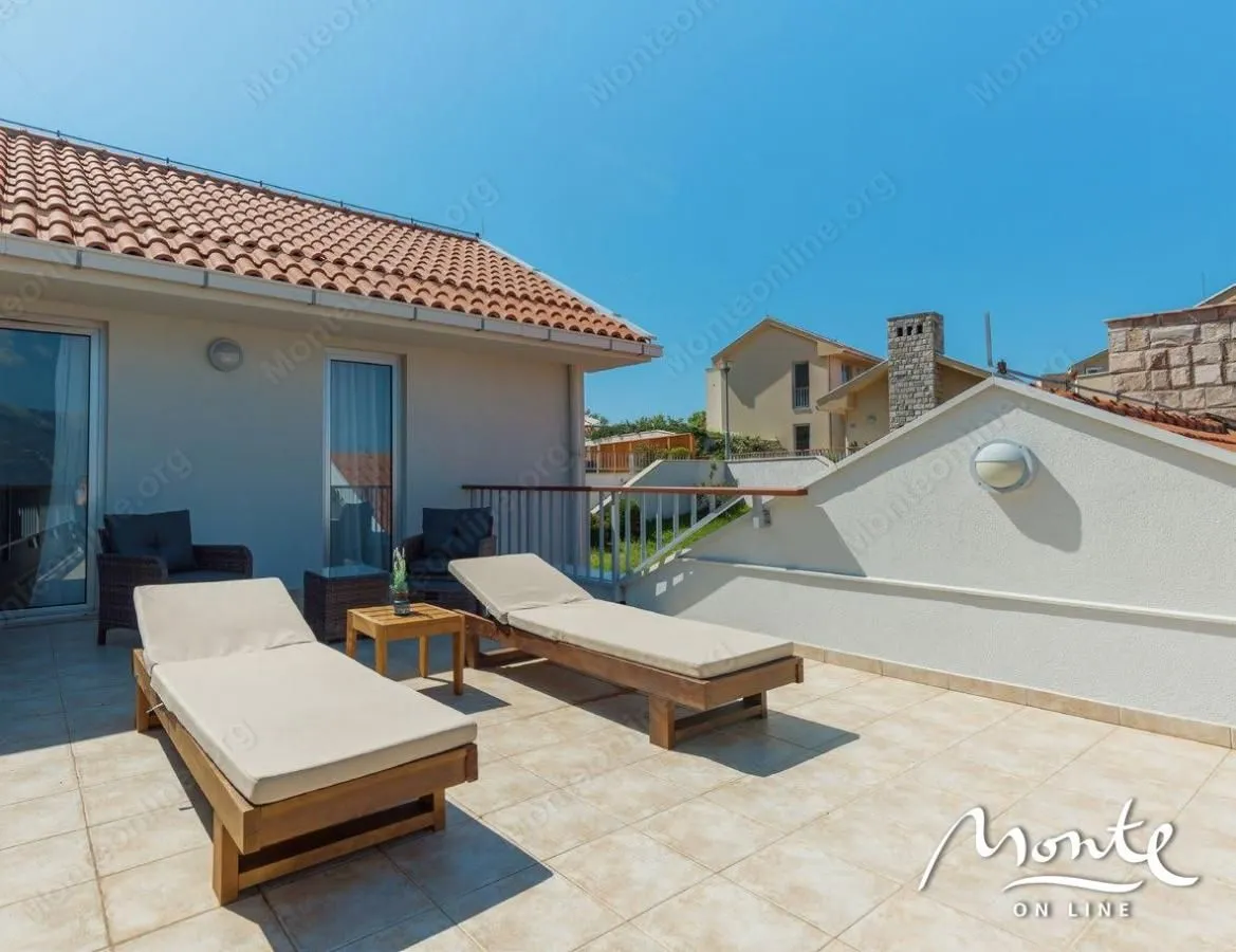 Sale, house, 159m², Sveti Stefan, Budva