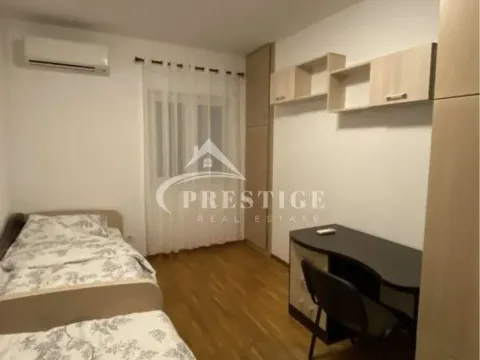 Izdavanje, trosoban stan, 120m², City Kvart, Podgorica - image 5