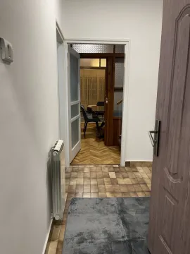 Izdavanje, četvorosoban stan, 143m², Pod Goricom, Podgorica - image 9