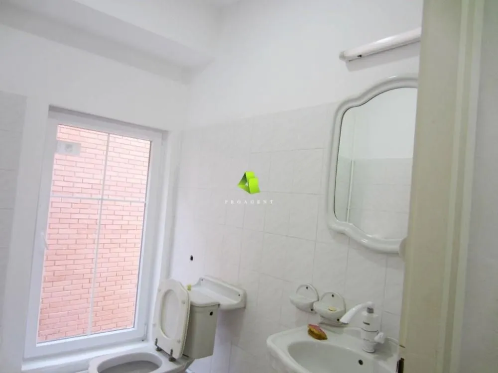 Izdavanje, poslovni prostor, 200m², Medijana, Niš