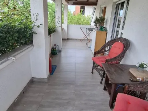 Prodaja, kuća, 180m², Zemun Sve Podlokacije, Beograd - image 18