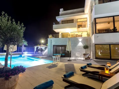 Prodaja, kuća, 360m², Đenovići, Herceg Novi - image 25