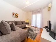 Izdavanje, dvosoban stan, 75m², Stari Aerodrom, Podgorica - image 2