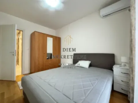 Izdavanje, jednosoban stan, 50m², Central Point, Podgorica - image 7