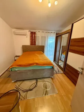 Rent, three bedroom apartment, 140m², Sutomore, Bar - image 10