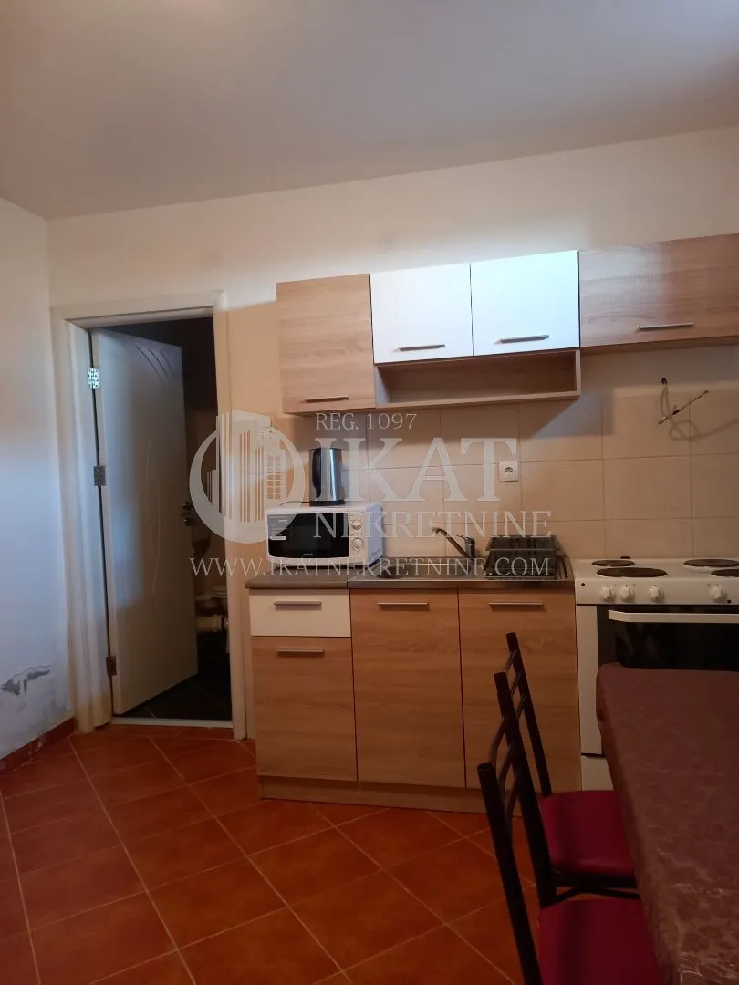 Sale, house, 397m², Petlovo Brdo, Beograd