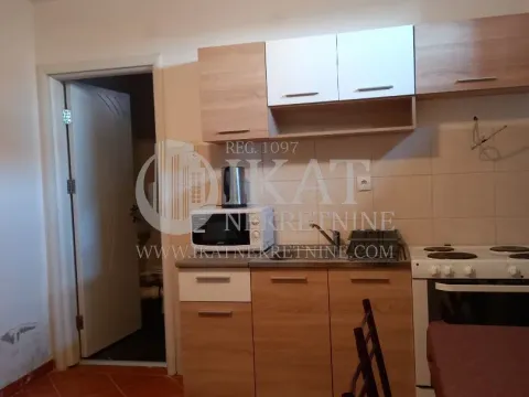 Prodaja, kuća, 397m², Petlovo Brdo, Beograd - image 17