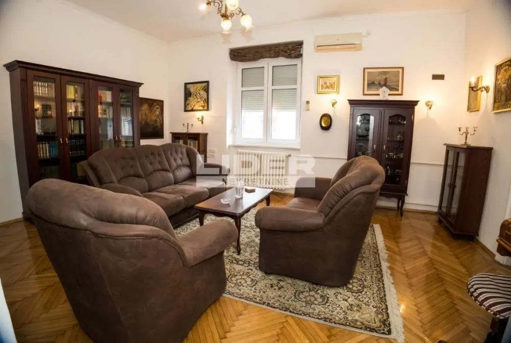 Rent, four bedroom apartment, 115m², Voždovac Sve Podlokacije, Beograd