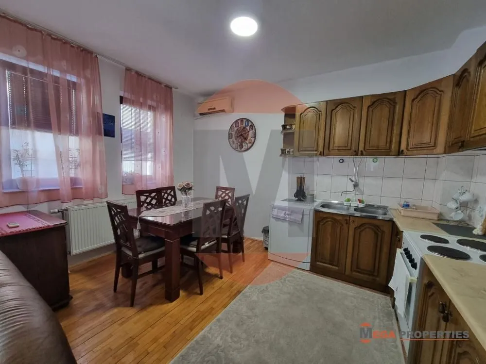 Rent, three bedroom apartment, 60m², Crveni Krst, Beograd