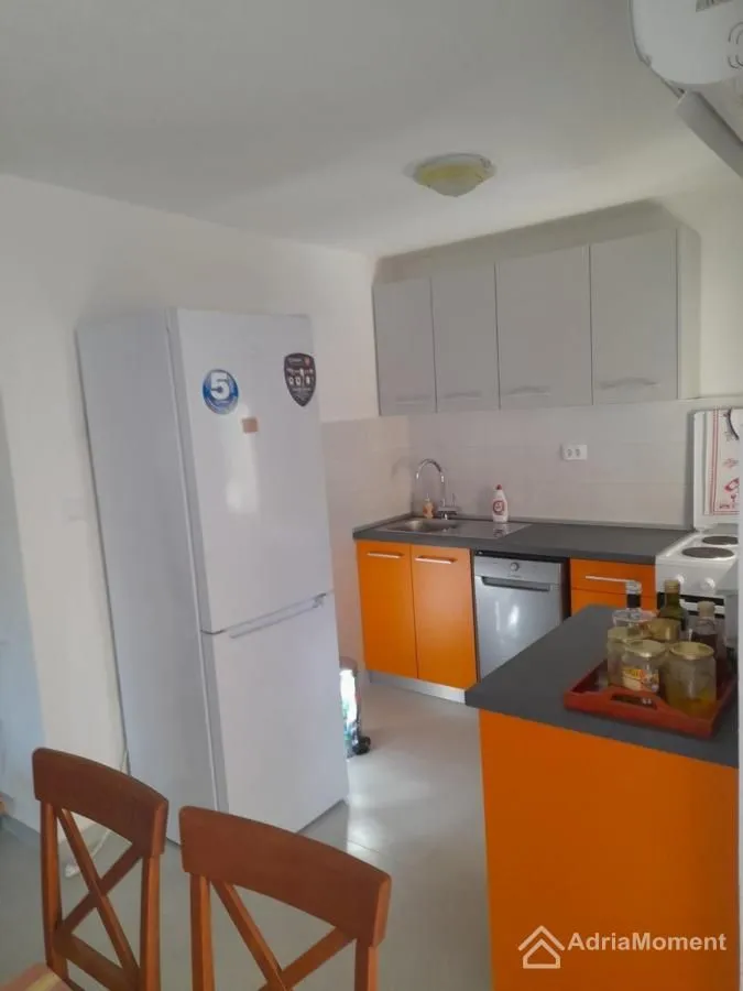 Prodaja, dvosoban stan, 66m², Centar, Tivat