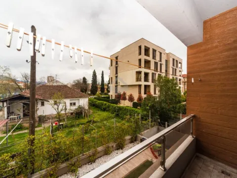 Rent, three bedroom apartment, 86m², Stara Varoš, Podgorica - image 17