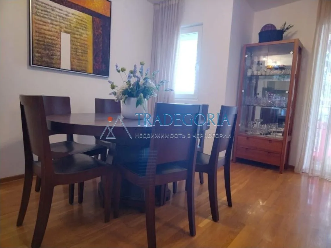 Prodaja, dvosoban stan, 76m², Petrovac, Budva