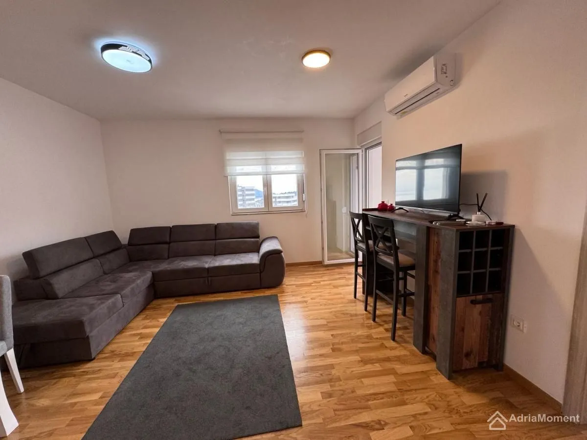 Sale, two bedroom apartment, 60m², Bečići, Budva