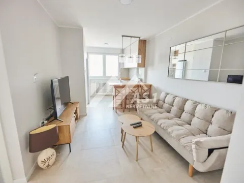 Stan in Bulevar Oslobodjenja