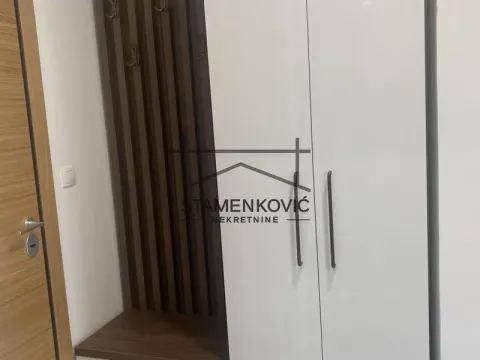 Izdavanje, dvosoban stan, 40m², Bulevar Evrope, Novi Sad Sve Podlokacije - image 8